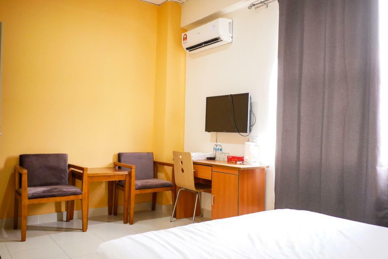 Hotel 126 Sepang Ngoại thất bức ảnh