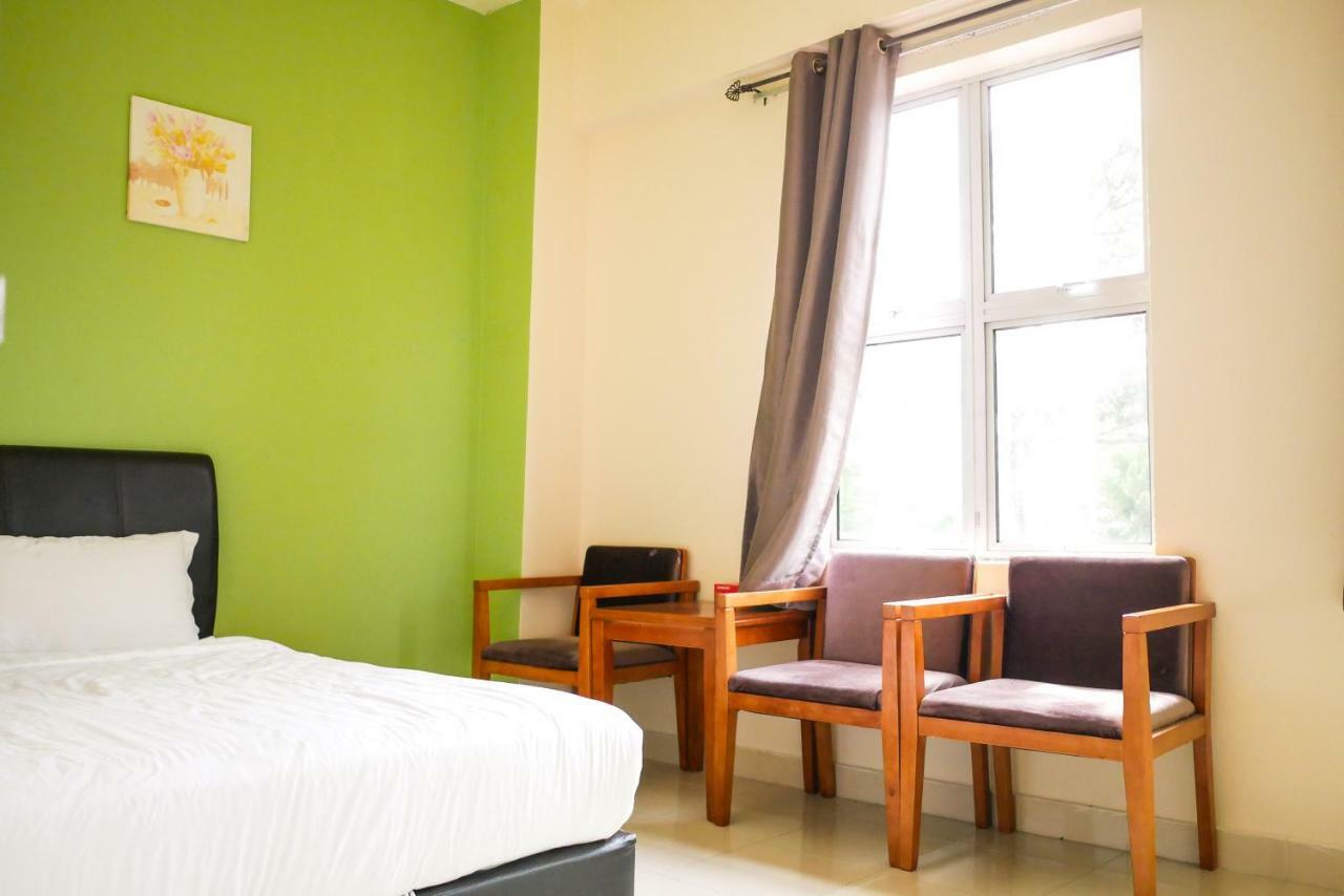 Hotel 126 Sepang Ngoại thất bức ảnh
